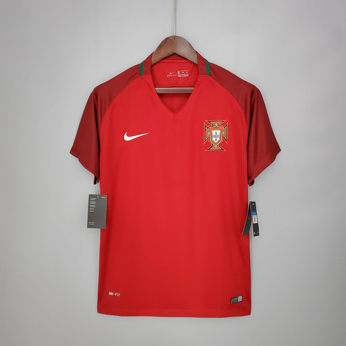 Camisa Retrô Seleção Portugal 2016/16 Home