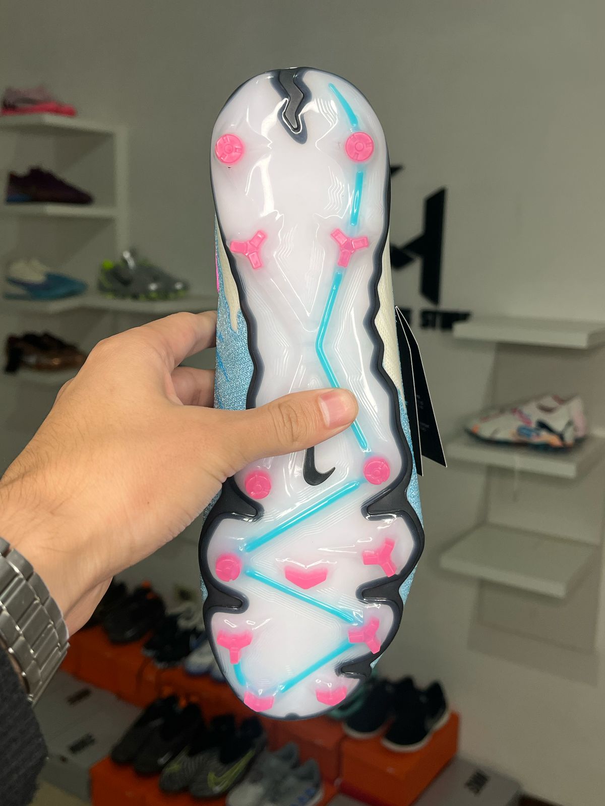 Chuteira Nike Phantom GX Elite Campo (PRONTA ENTREGA)