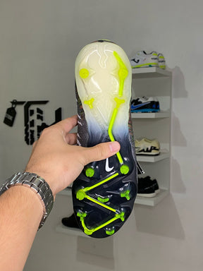 Chuteira Nike Phantom GX Elite Campo (PRONTA ENTREGA)