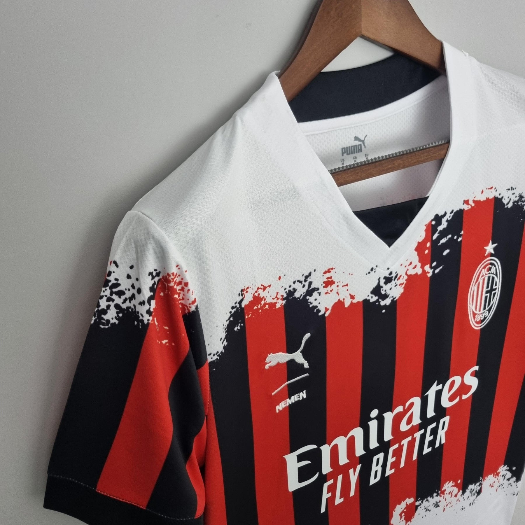 Camisa AC Milan 2022/23 Puma x Nemen Quarta